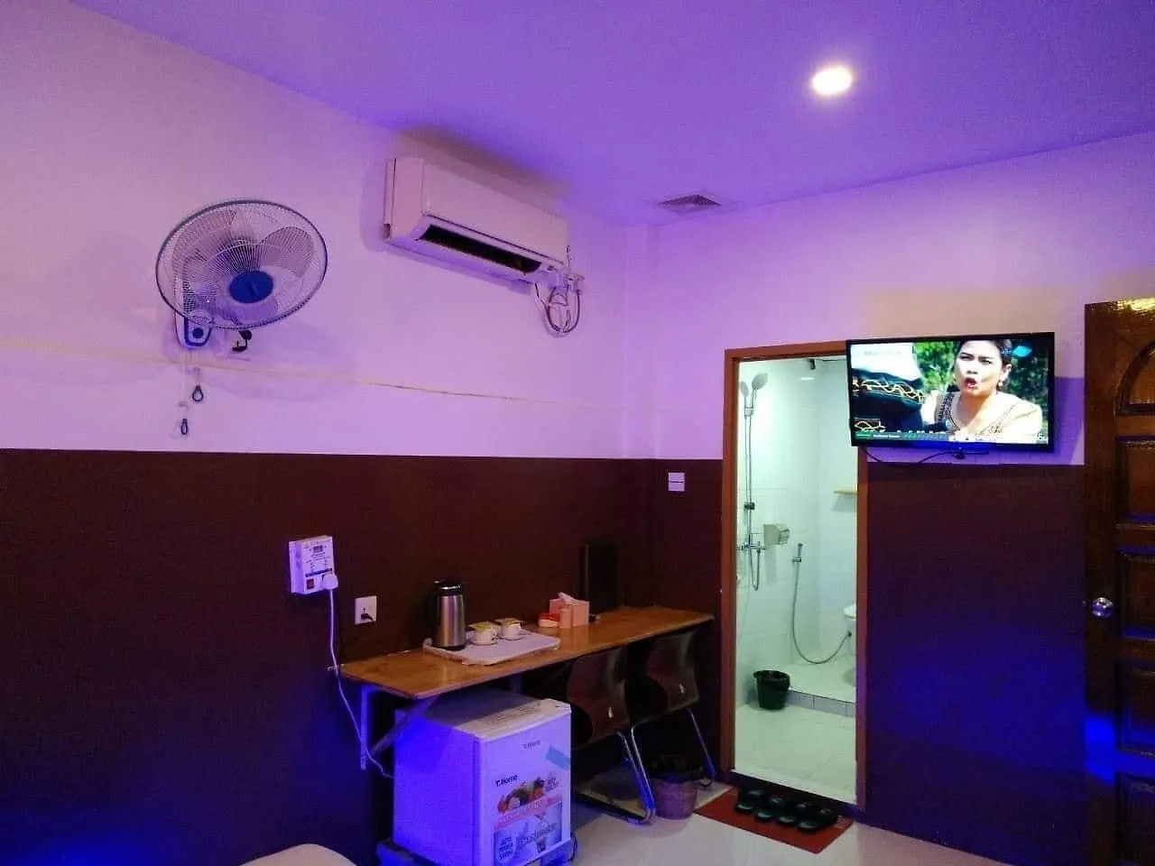 Diamond Guest House Rangun 2*,